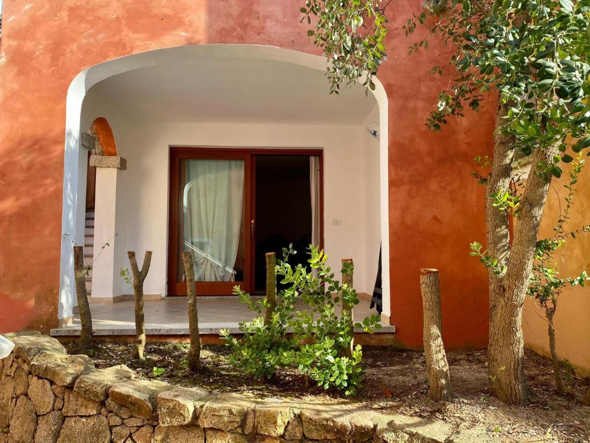 Residenze Il Girasole Aparthotel Golfo Aranci Exterior photo