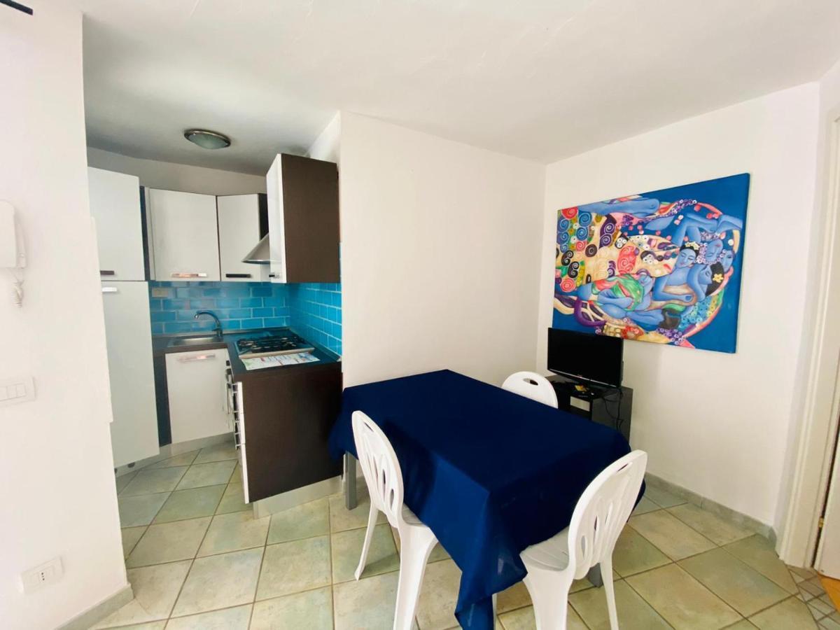 Residenze Il Girasole Aparthotel Golfo Aranci Exterior photo