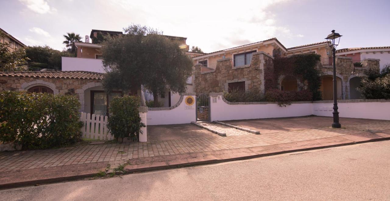 Residenze Il Girasole Aparthotel Golfo Aranci Exterior photo