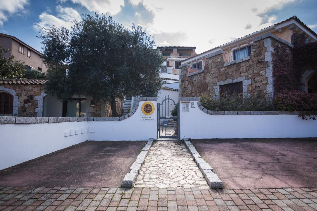 Residenze Il Girasole Aparthotel Golfo Aranci Exterior photo