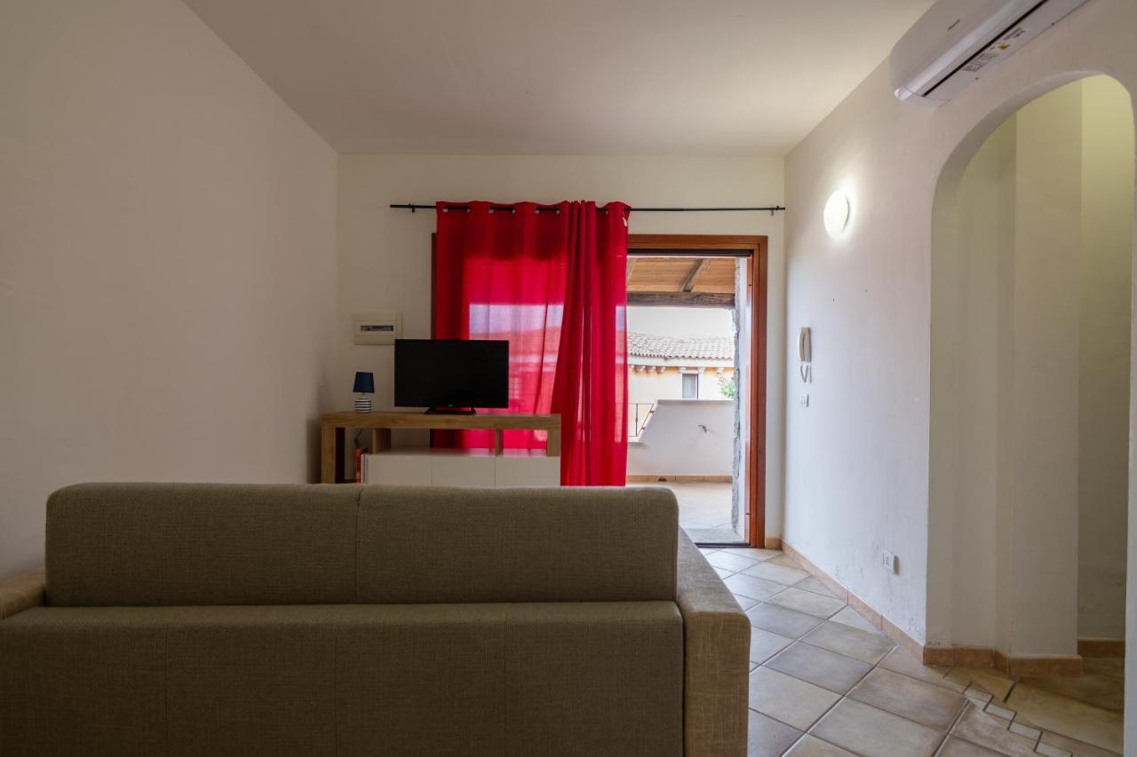 Residenze Il Girasole Aparthotel Golfo Aranci Exterior photo