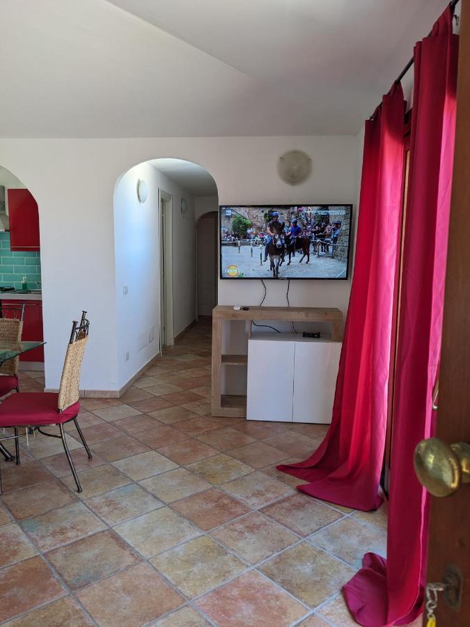 Residenze Il Girasole Aparthotel Golfo Aranci Exterior photo