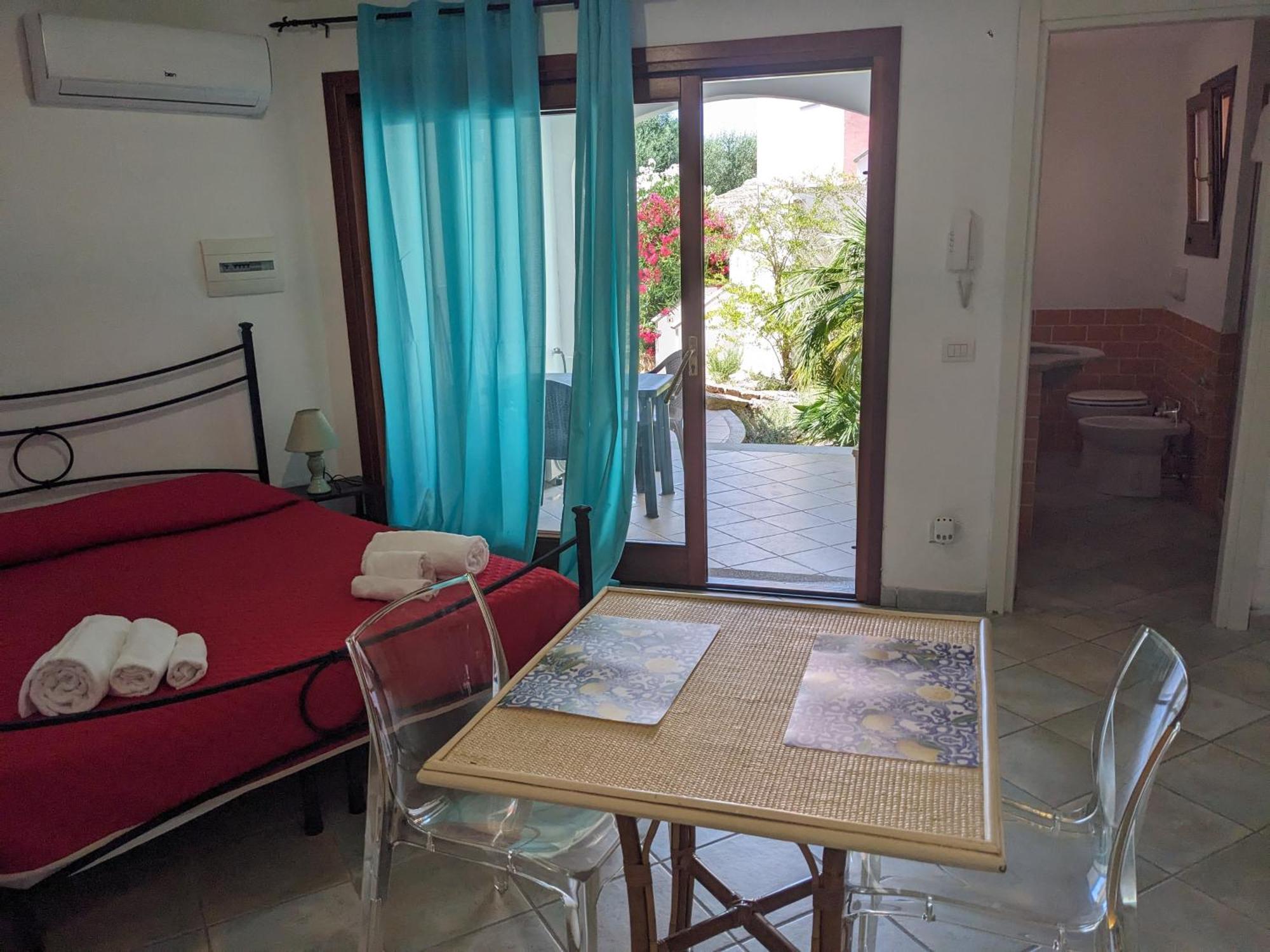 Residenze Il Girasole Aparthotel Golfo Aranci Exterior photo